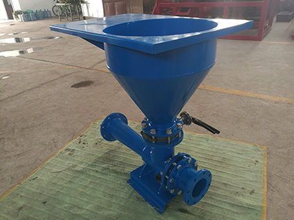 Efficient fluid mixing with mud mixing hopper venturi